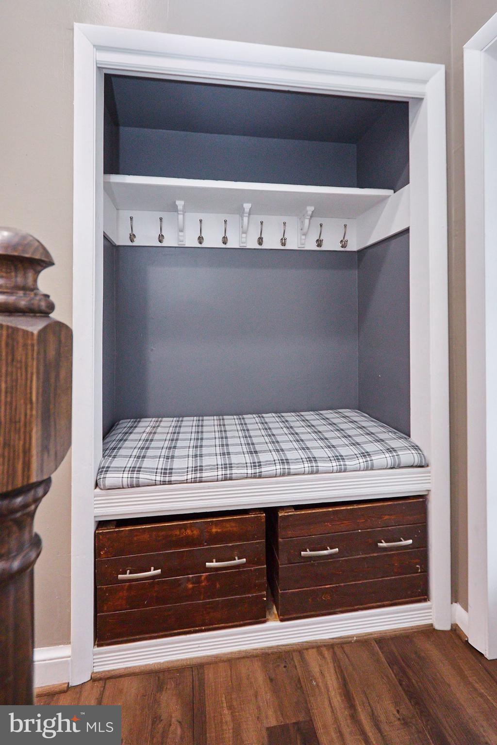 7806 Ontario Road Gainesville, VA 20155 - Photo 5 of 33