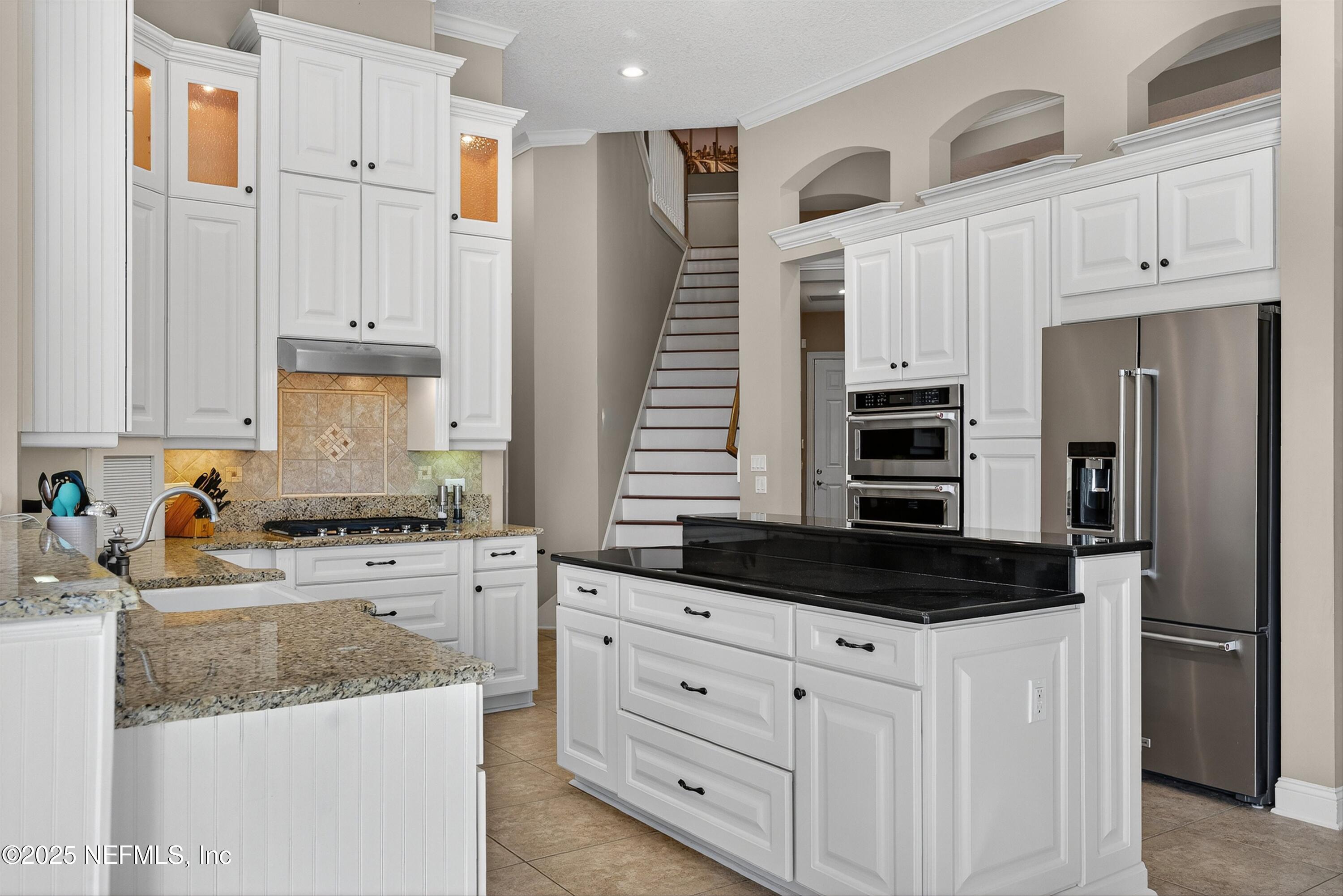 365 North Lombardy Loop St. Johns, FL 32259 - Photo 17 of 90 Kitchen