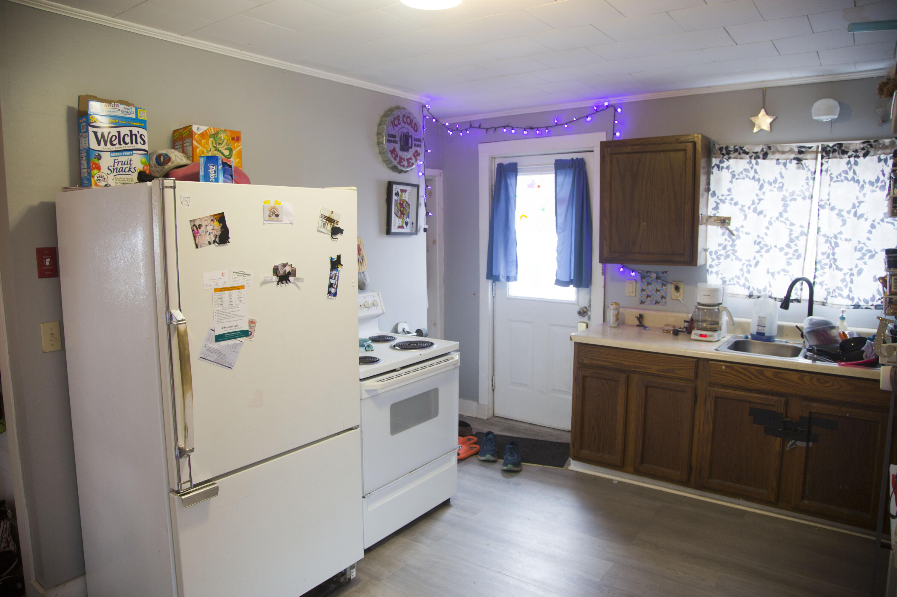 249 Palm Street Bangor, ME 04401 - Photo 10 of 30 Unit 1 kitchen