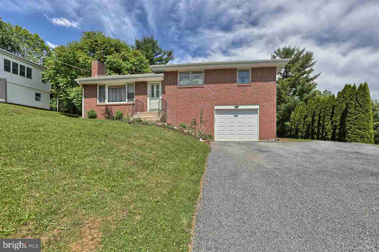 36 Grandview Road Hummelstown, PA 17036 - Photo 1 of 24 Gallery Image 1