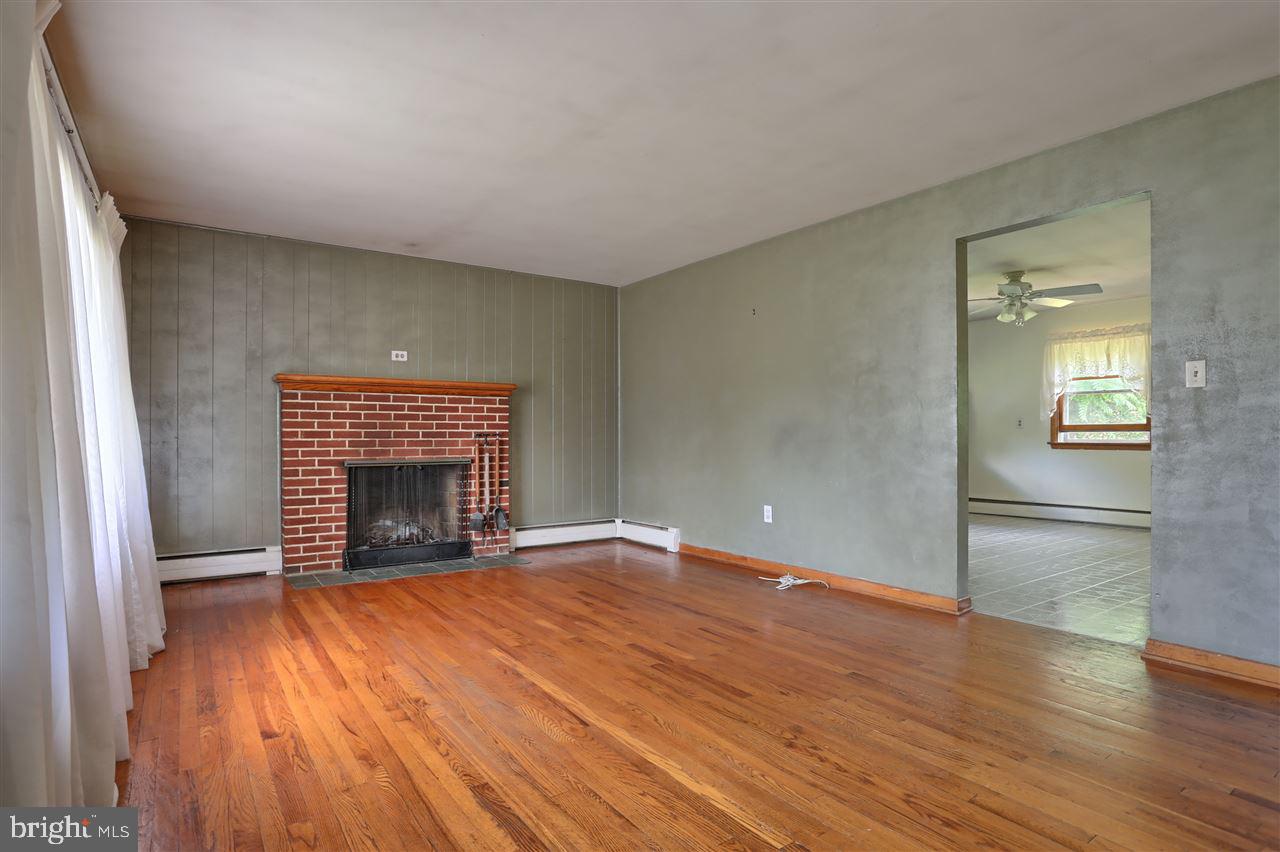 36 Grandview Road Hummelstown, PA 17036 - Photo 3 of 24 Gallery Image 3
