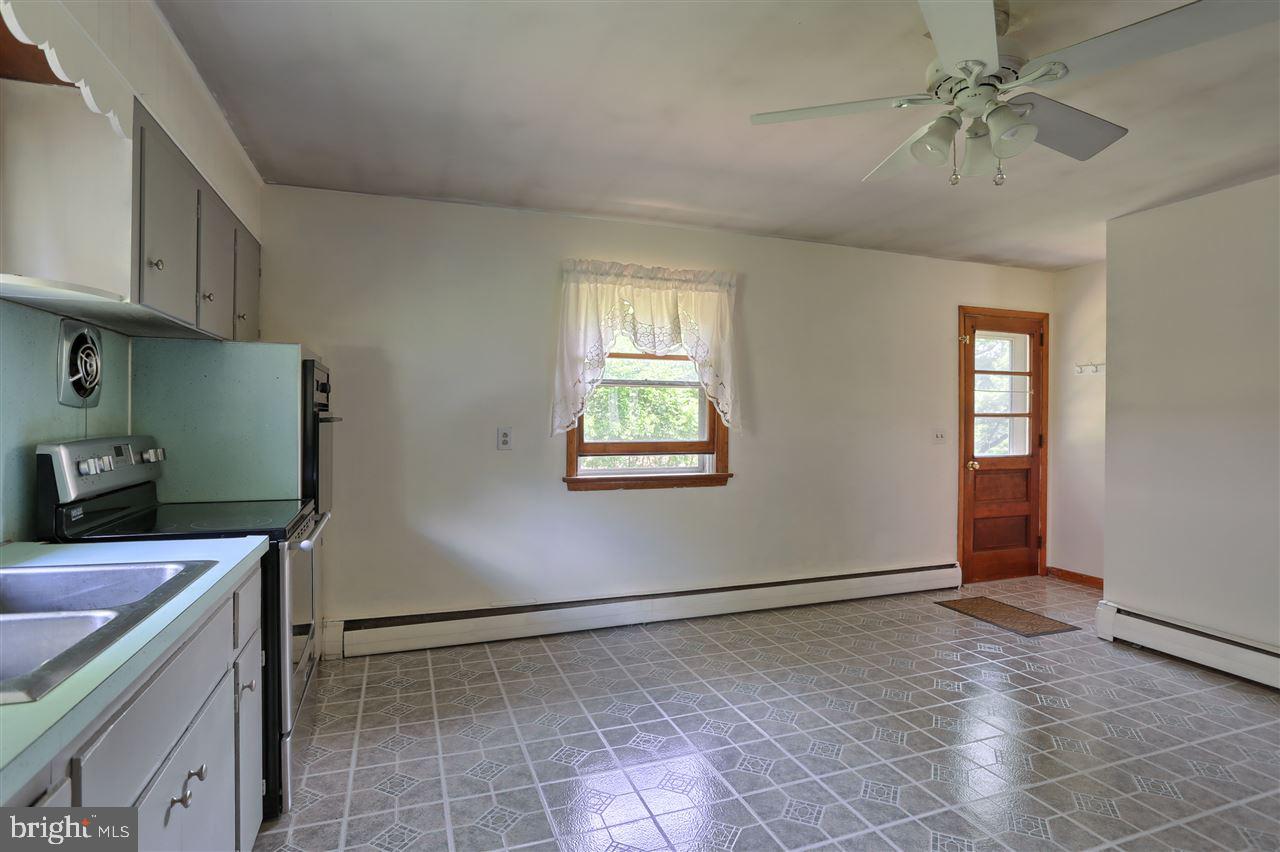 36 Grandview Road Hummelstown, PA 17036 - Photo 10 of 24 Gallery Image 10