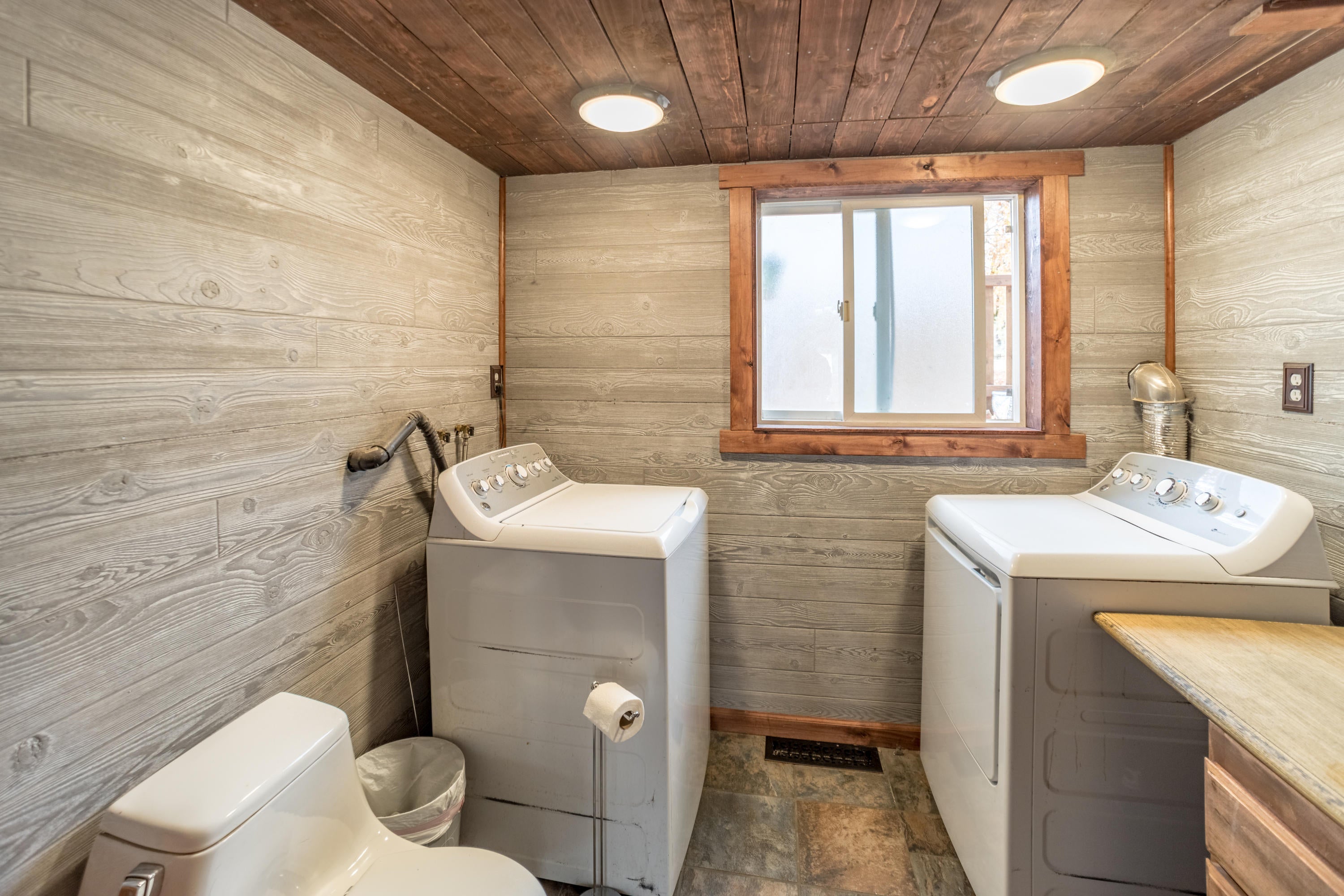11340 Michael Road White City, OR 97503 - Photo 12 of 21 079A1669-HDR