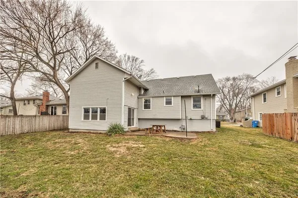 $360,000 | 12721 West 100th Street, Lenexa, KS 66215