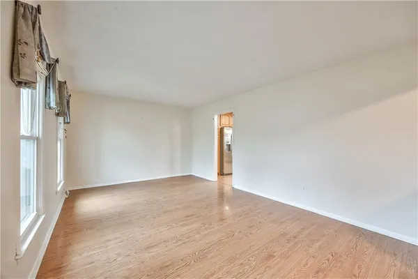 $360,000 | 12721 West 100th Street, Lenexa, KS 66215
