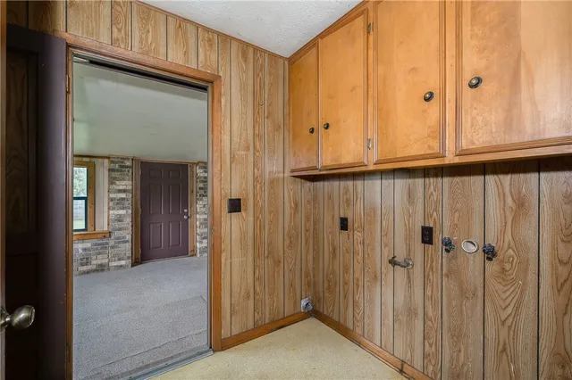 $215,000 | 504 North Echols Street, Caldwell, TX 77836