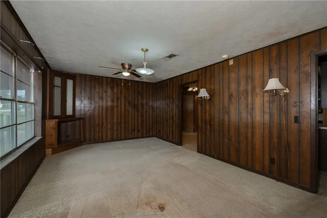 $215,000 | 504 North Echols Street, Caldwell, TX 77836