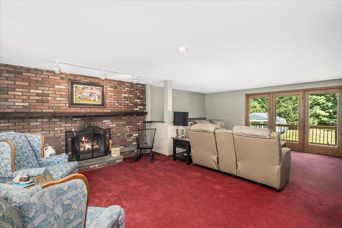 9 County Road Windham, NH 03087 - Photo 14 of 55