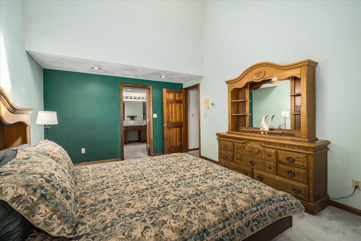 9 County Road Windham, NH 03087 - Photo 22 of 55