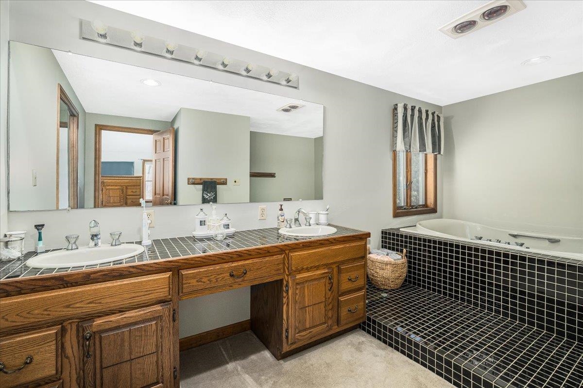 9 County Road Windham, NH 03087 - Photo 23 of 55