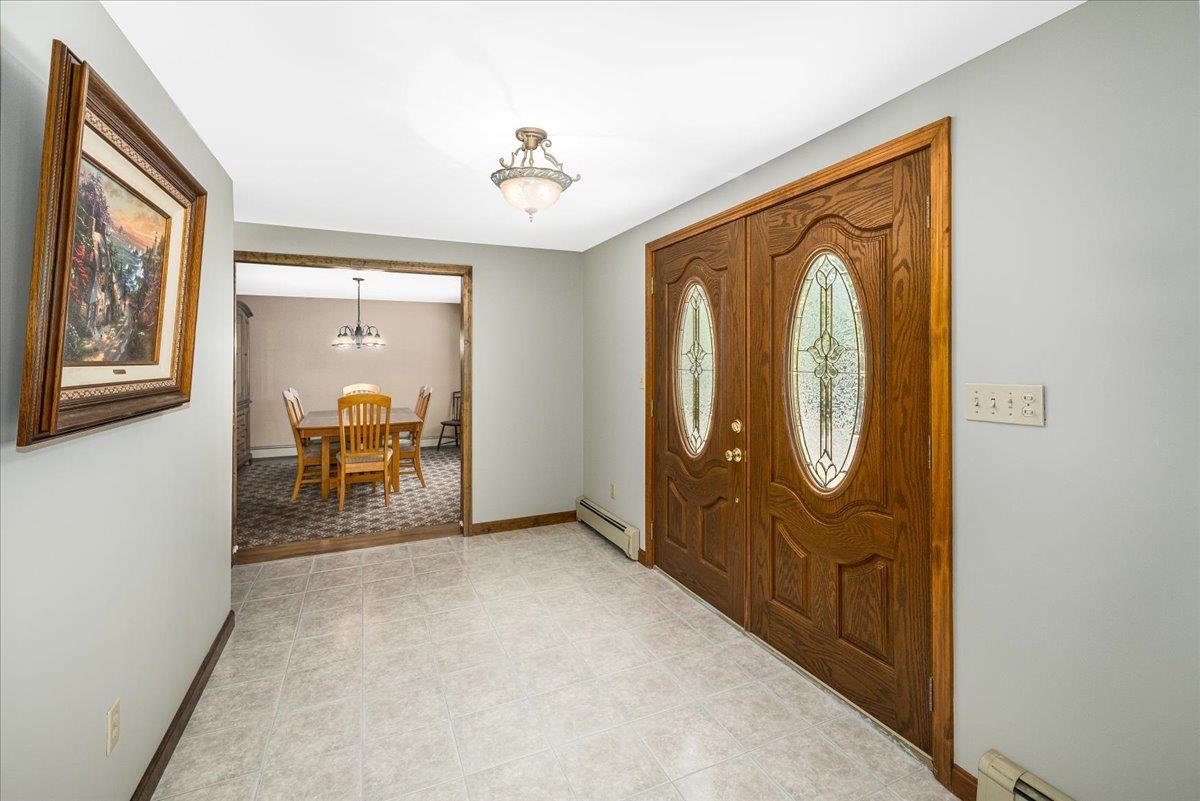 9 County Road Windham, NH 03087 - Photo 3 of 55