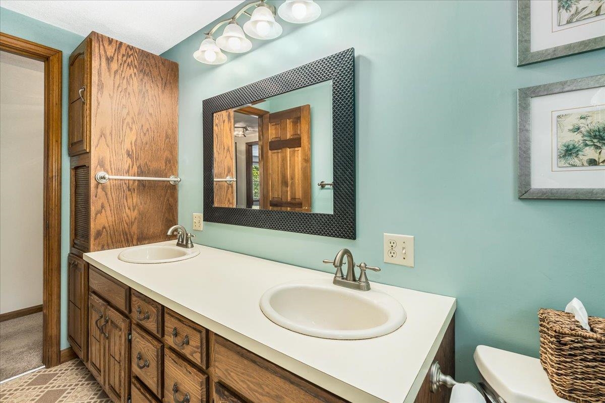 9 County Road Windham, NH 03087 - Photo 36 of 55