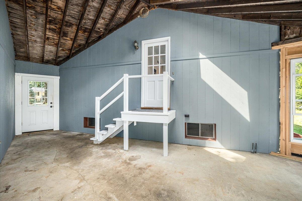 9 County Road Windham, NH 03087 - Photo 46 of 55