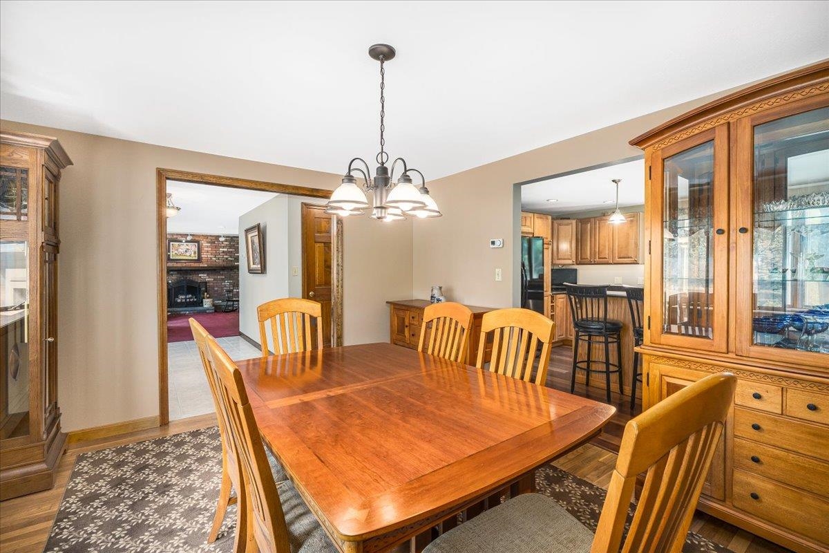 9 County Road Windham, NH 03087 - Photo 5 of 55