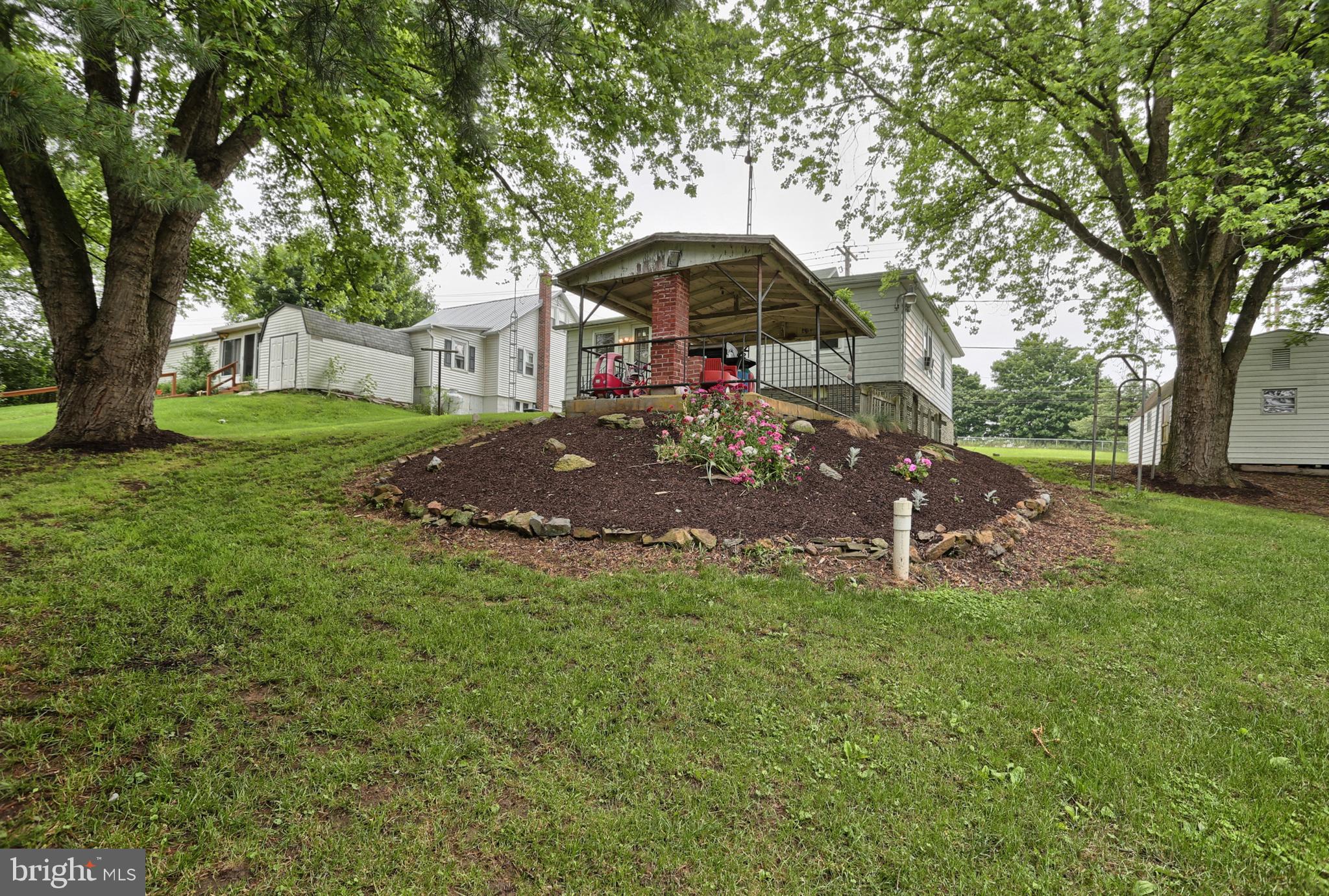 2618 North Colebrook Road Manheim, PA 17545 - Photo 11 of 35