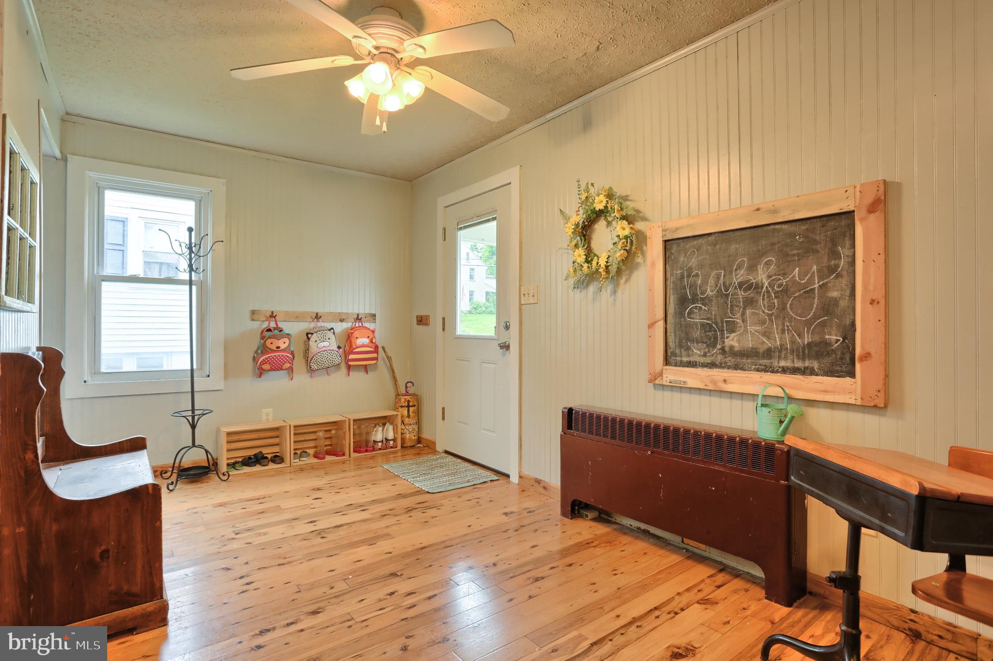 2618 North Colebrook Road Manheim, PA 17545 - Photo 14 of 35