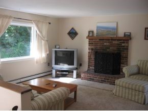 103 Mt Delight Road Deerfield, NH 03037 - Photo 3 of 10