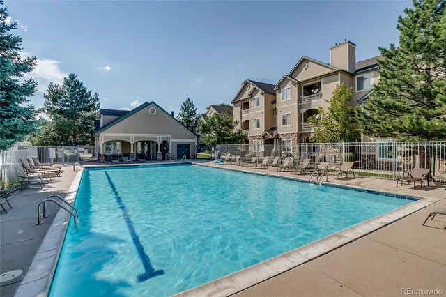 a picture of a wall with white wall