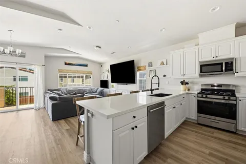 $699,000 | 331 Calle De Pueblo, Templeton, CA 93465