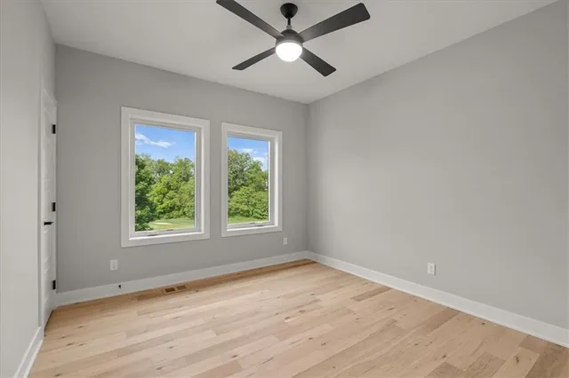 $1,049,896 | 8732 North Lewis Avenue, Kansas City, MO 64157