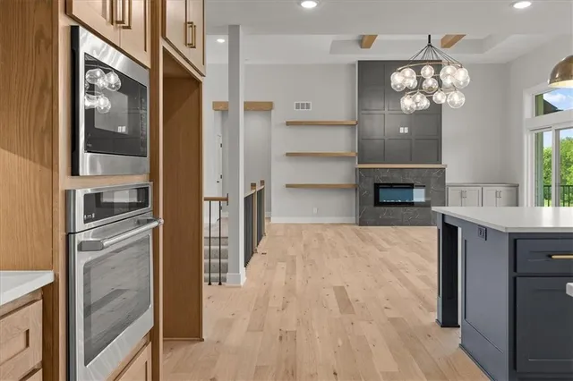 $1,049,896 | 8732 North Lewis Avenue, Kansas City, MO 64157