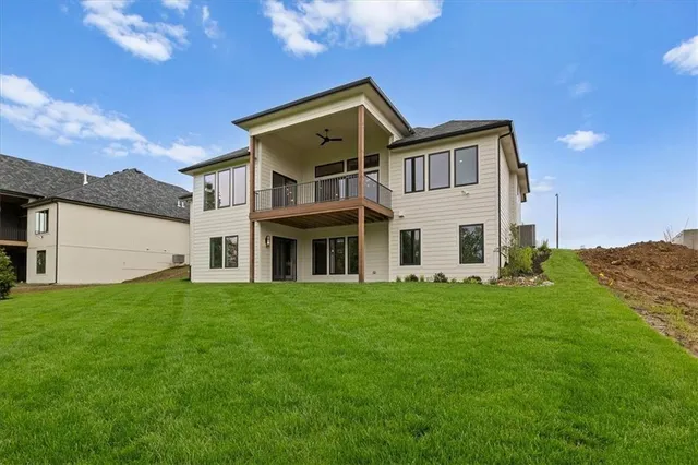 $1,049,896 | 8732 North Lewis Avenue, Kansas City, MO 64157