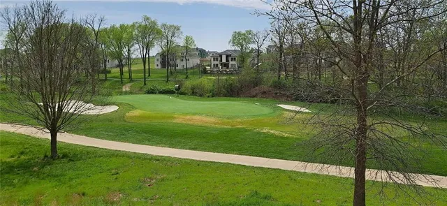 $1,049,896 | 8732 North Lewis Avenue, Kansas City, MO 64157