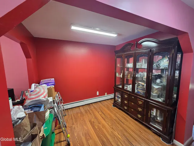 $399,999 | 7 Woodridge Circle, Halfmoon, NY 12065