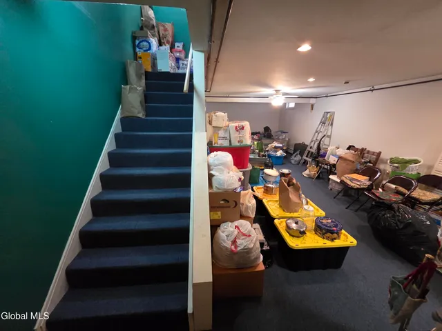 $399,999 | 7 Woodridge Circle, Halfmoon, NY 12065