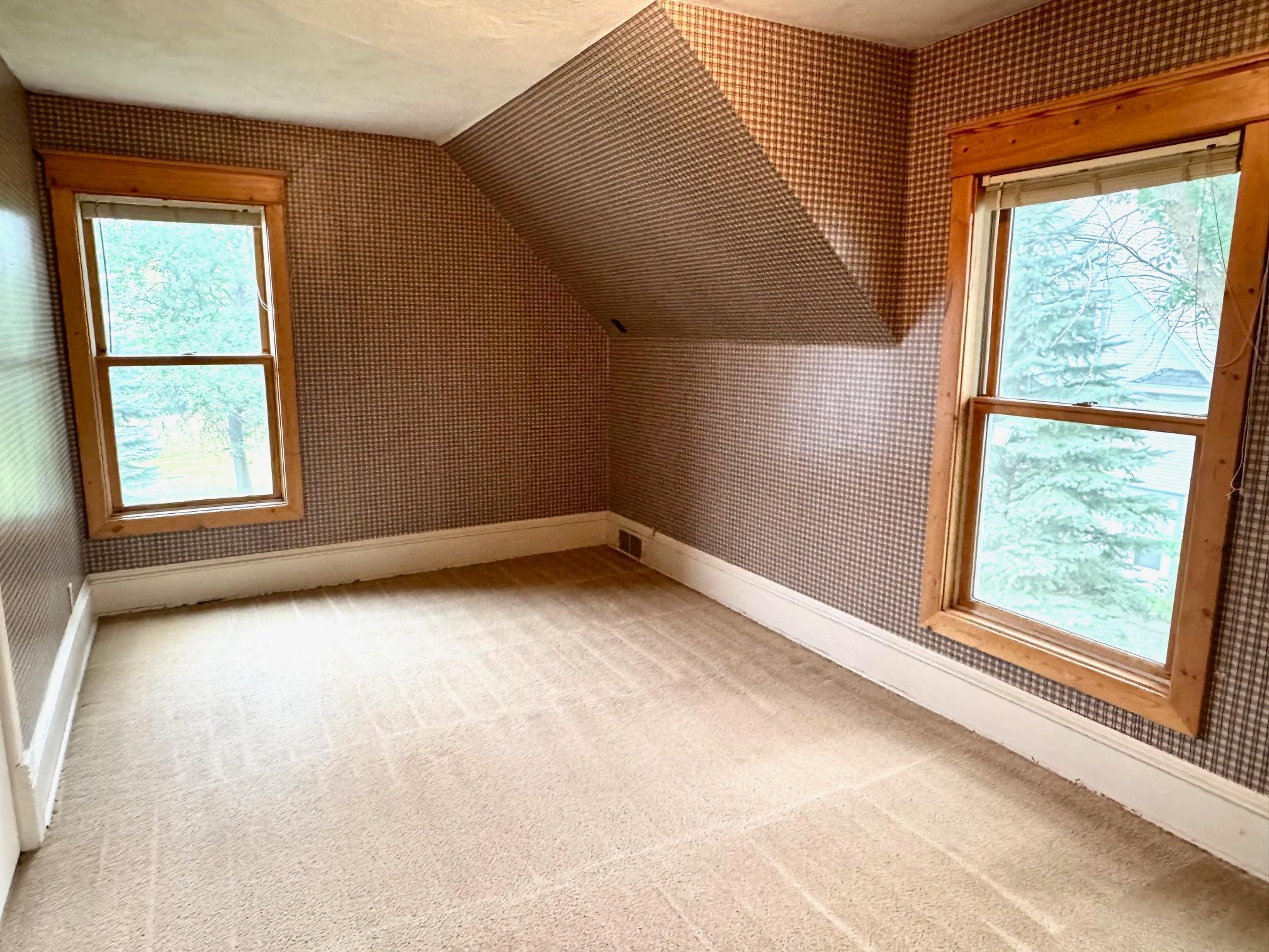 404 Main Avenue North Roseau, MN 56751 - Photo 13 of 26