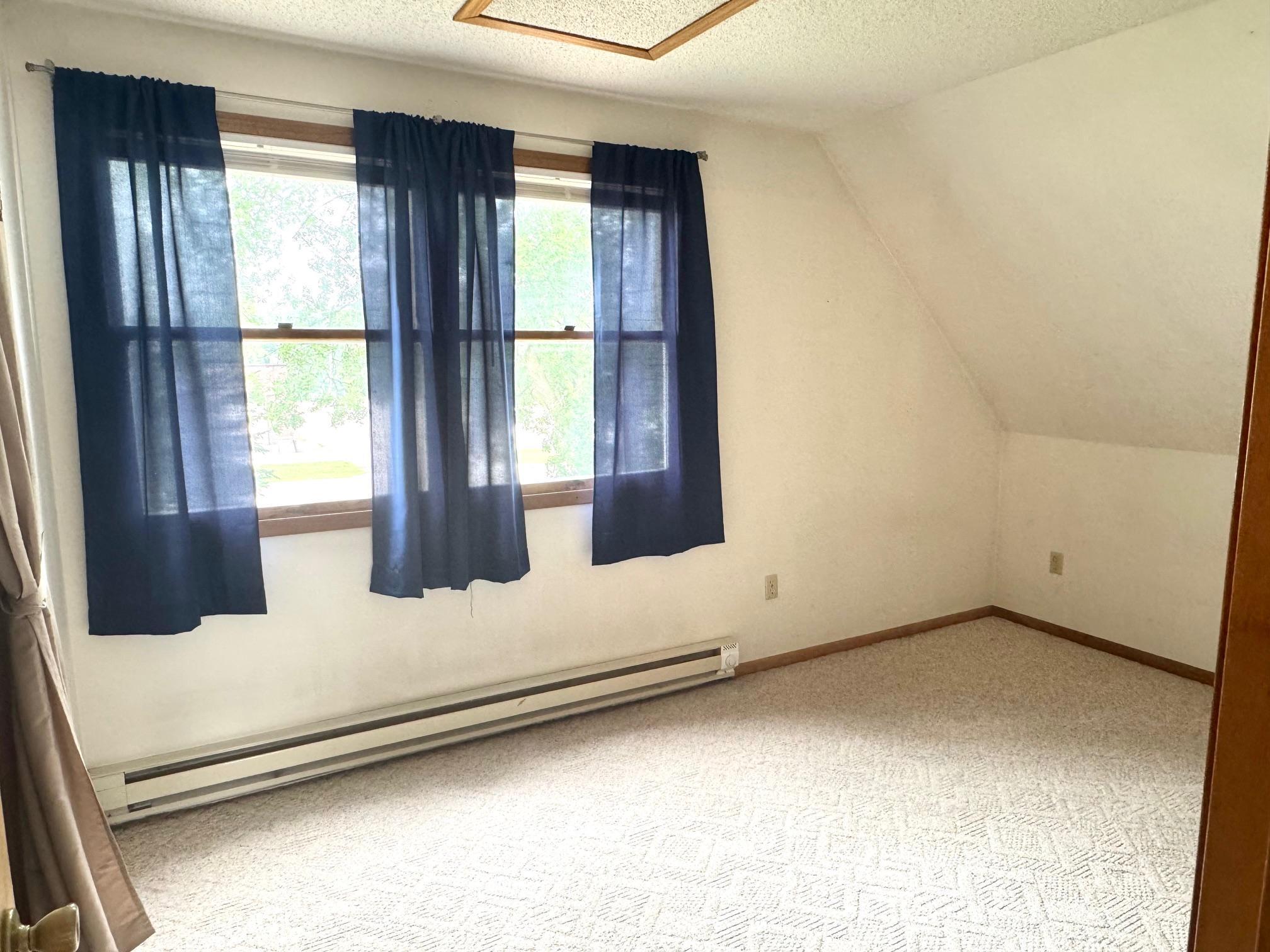 404 Main Avenue North Roseau, MN 56751 - Photo 20 of 26