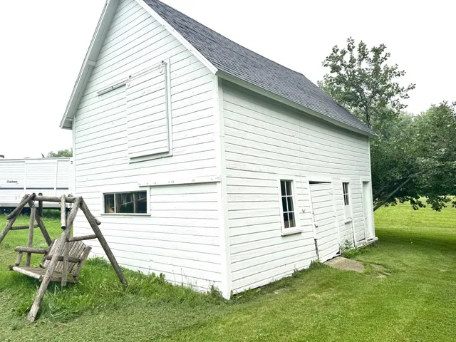 $248,100 | 404 Main Avenue North, Roseau, MN 56751