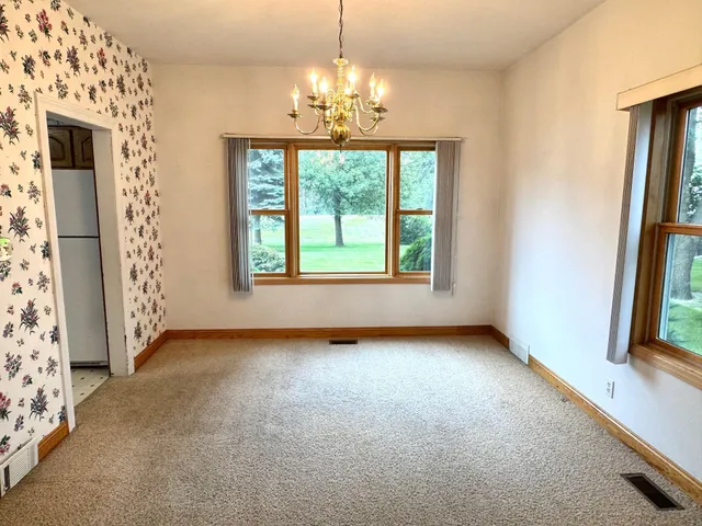 $248,100 | 404 Main Avenue North, Roseau, MN 56751