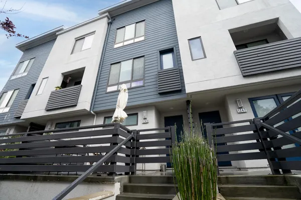 $1,098,000 | 1249 Edgewood Way, South San Francisco, CA 94080