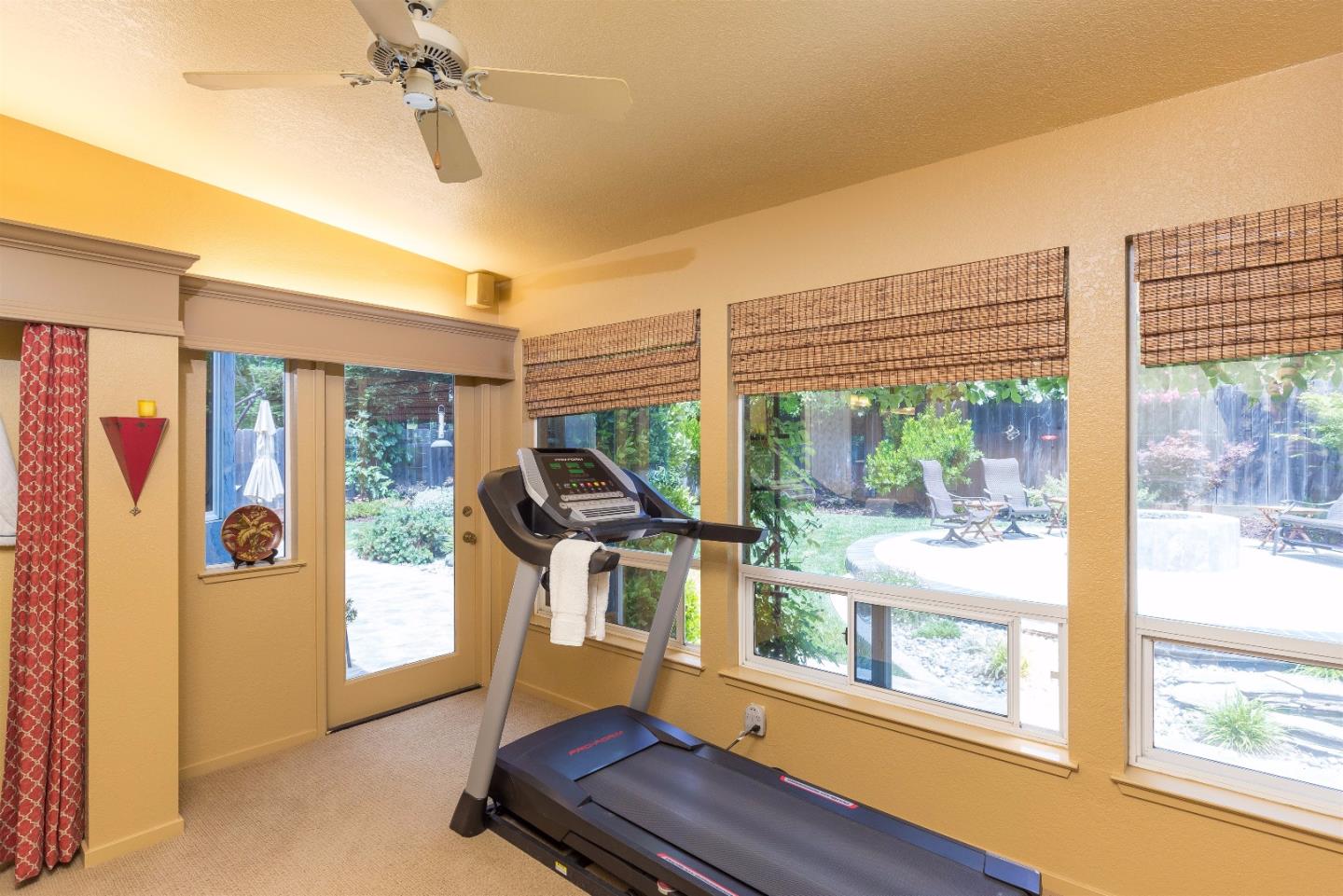 8880 Rancho Hills Drive Gilroy, CA 95020 - Photo 11 of 27 Gallery Image 11