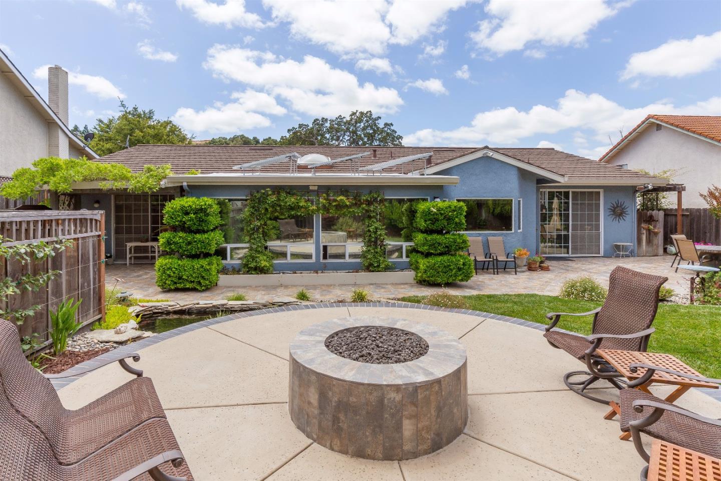 8880 Rancho Hills Drive Gilroy, CA 95020 - Photo 23 of 27 Gallery Image 23
