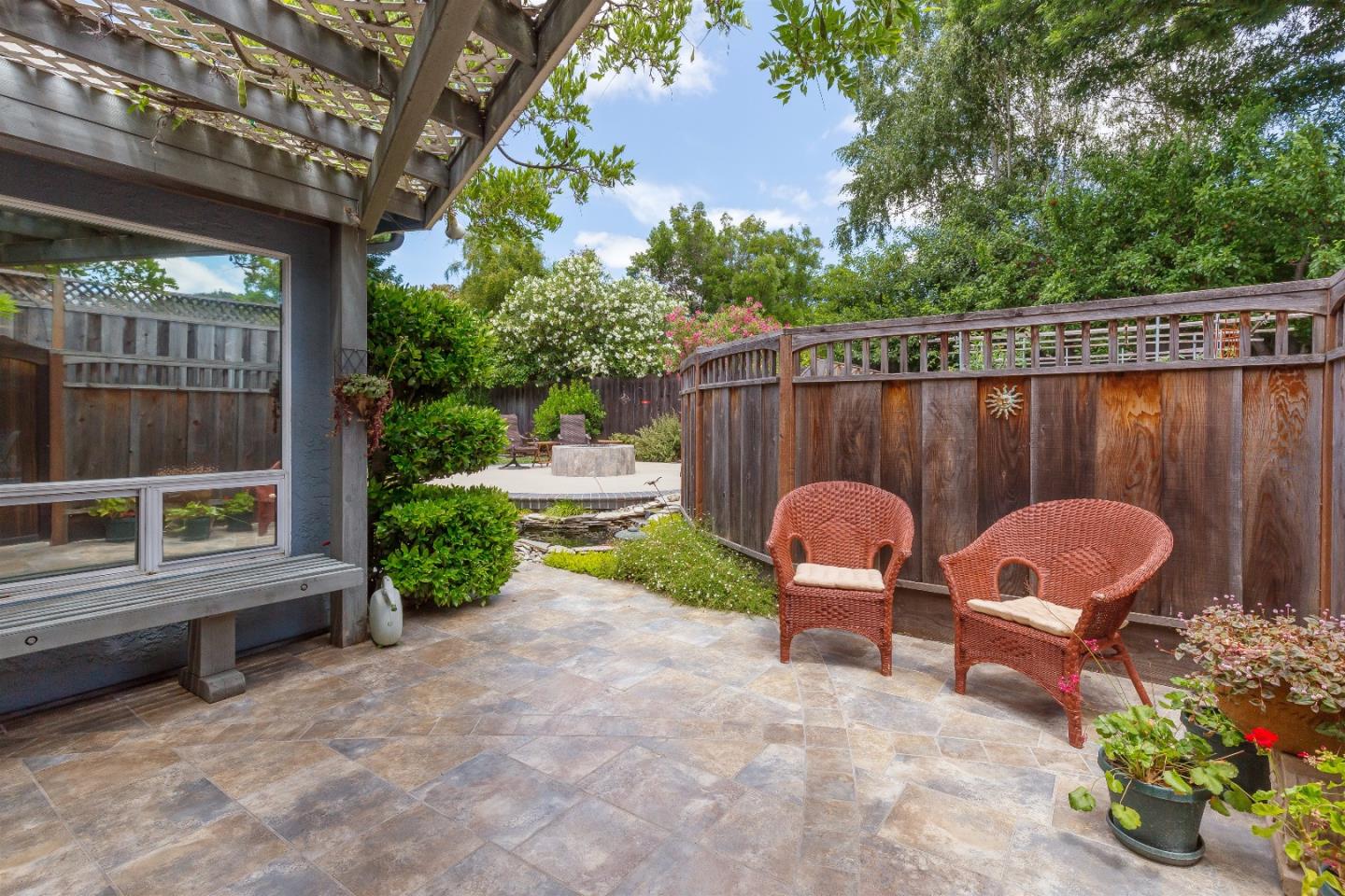 8880 Rancho Hills Drive Gilroy, CA 95020 - Photo 25 of 27 Gallery Image 25