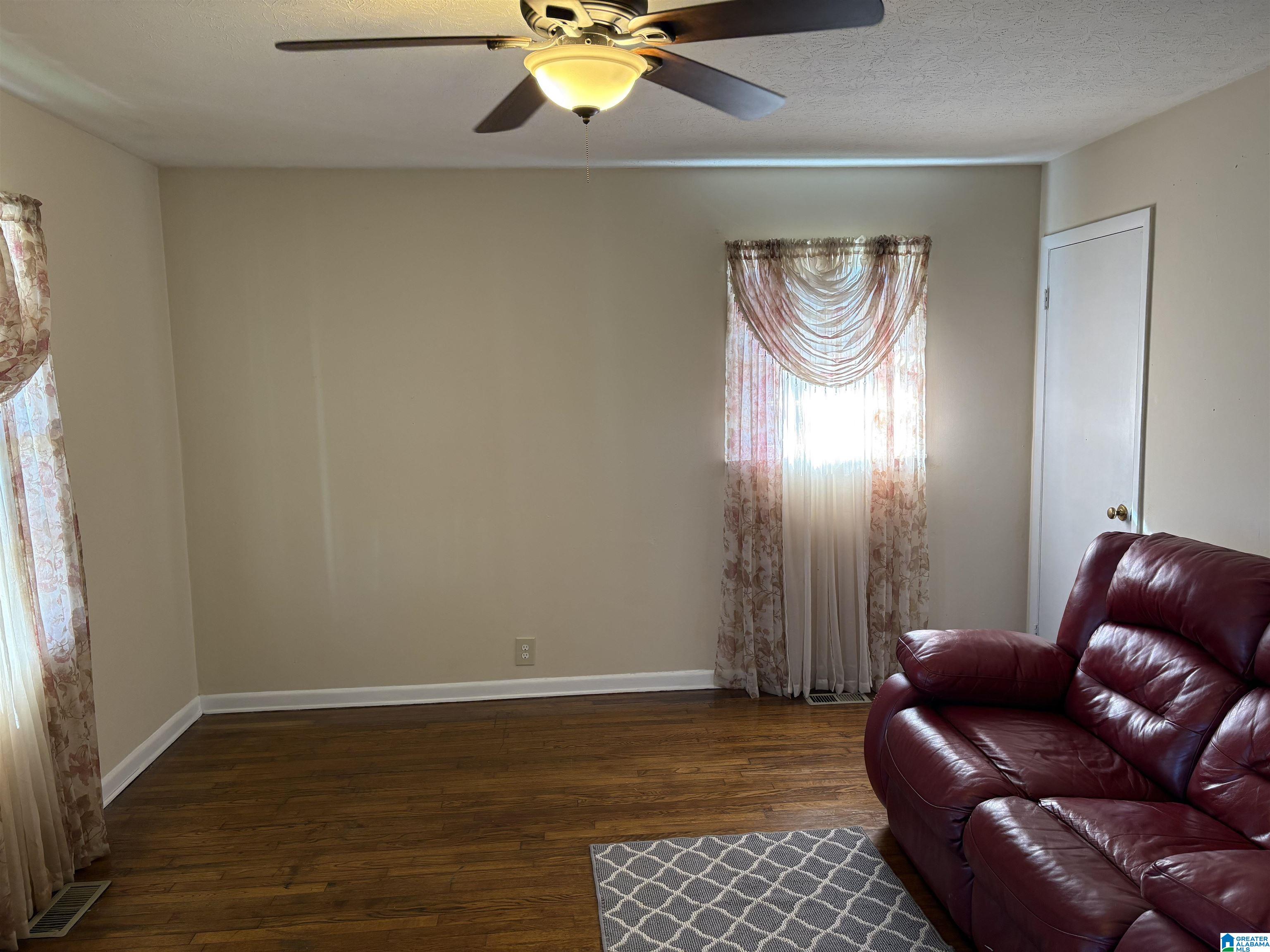 121 Brecon Access Road Talladega, AL 35160 - Photo 3 of 27