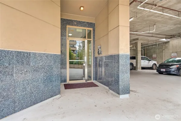 $3,500 | 1000 Aurora Avenue North, Unit 310, Seattle, WA 98109