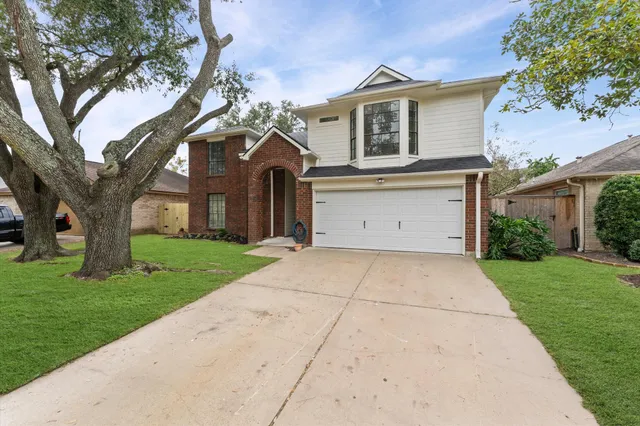 $329,900 | 7631 Ashton Drive, Houston, TX 77095