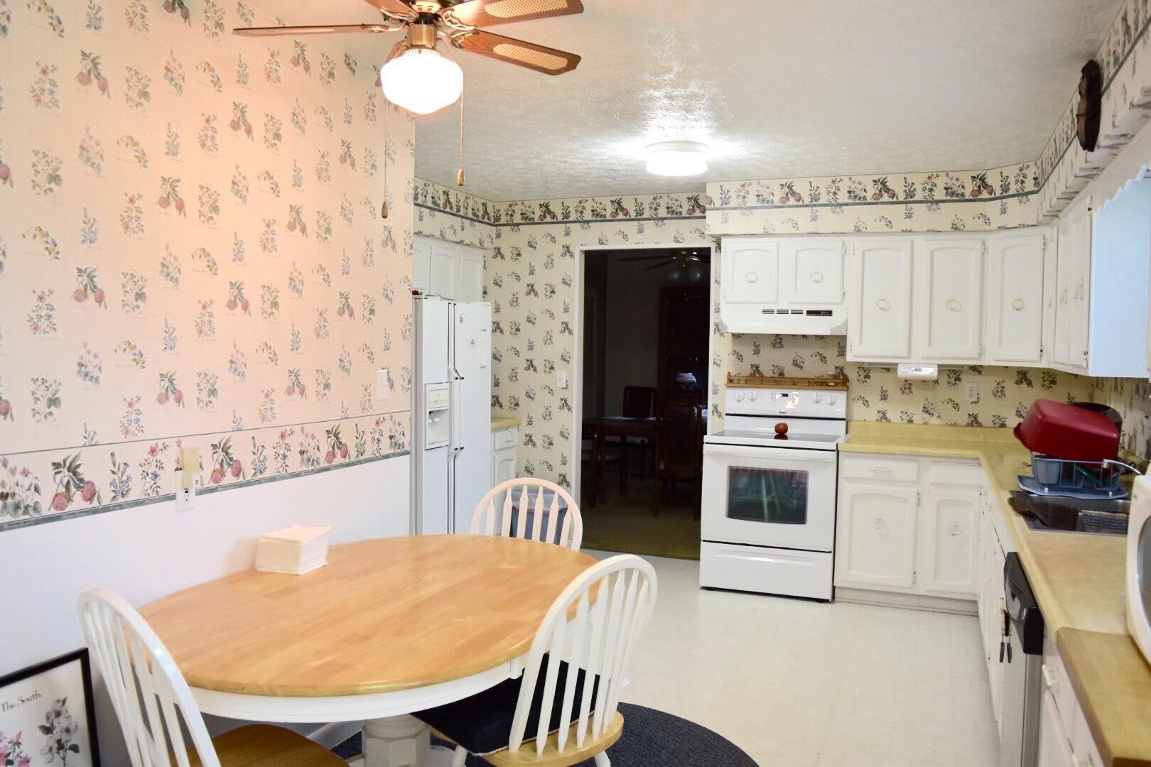 169 Stratford Road Harrogate, TN 37752 - Photo 13 of 20 Kitchen 2