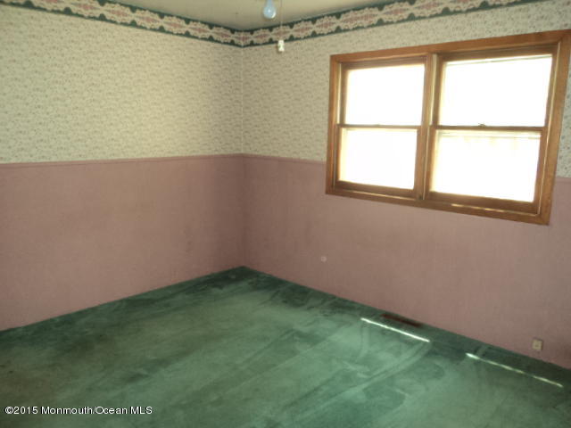 62 Lucy Road Lakewood, NJ 08701 - Photo 6 of 13 DSC05165