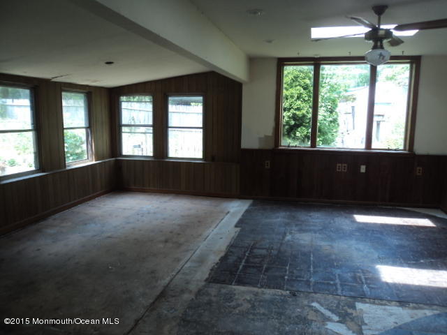 62 Lucy Road Lakewood, NJ 08701 - Photo 8 of 13 DSC05163