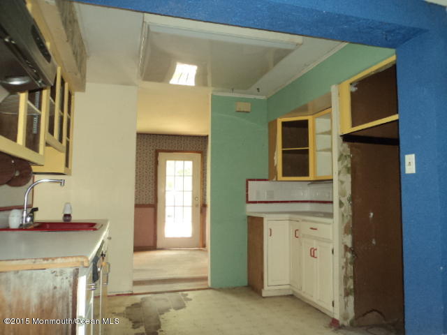 62 Lucy Road Lakewood, NJ 08701 - Photo 9 of 13 DSC05162
