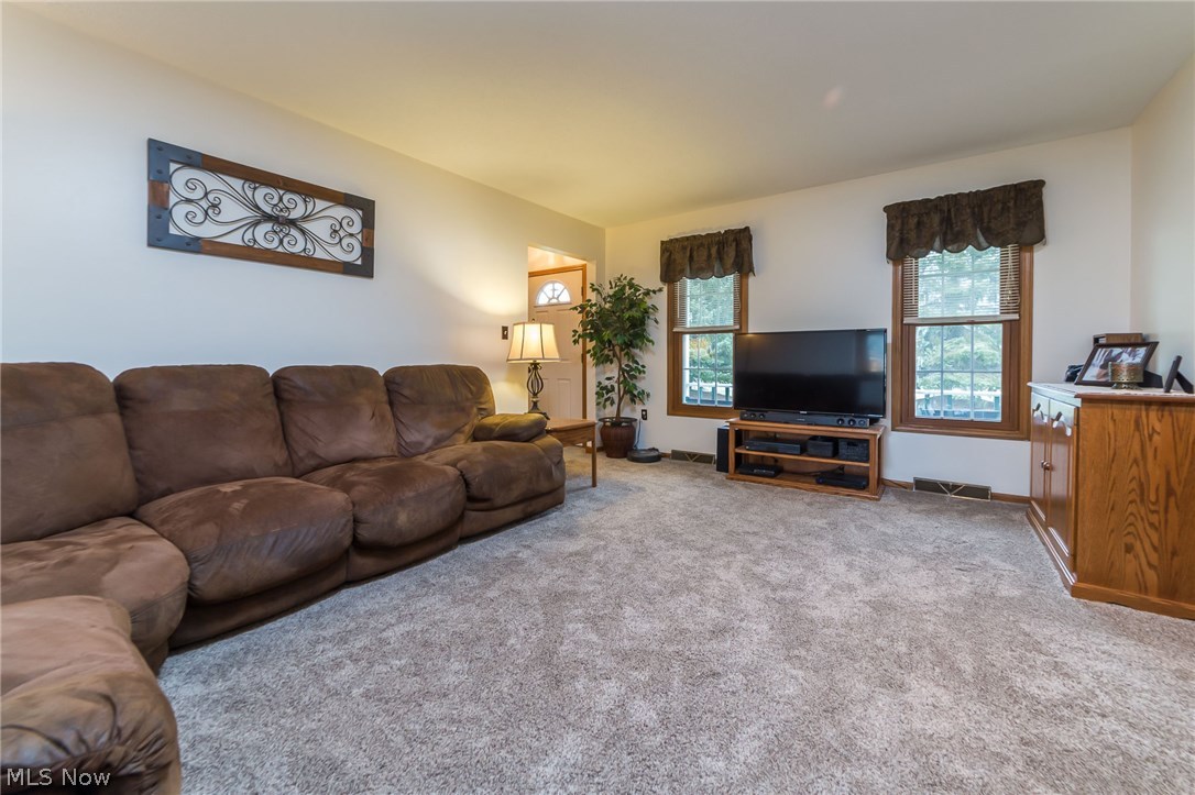 5176 Fenn Road Medina, OH 44256 - Photo 9 of 30 Gallery Image 9