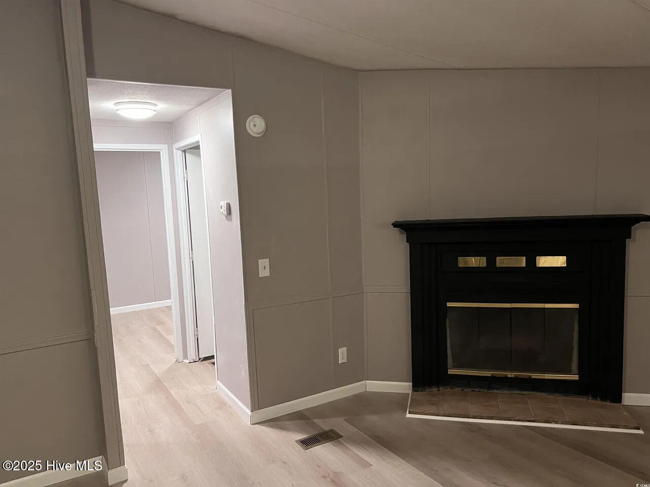 493 Winding Ridge Sanford, NC 27332 - Photo 2 of 13 7w