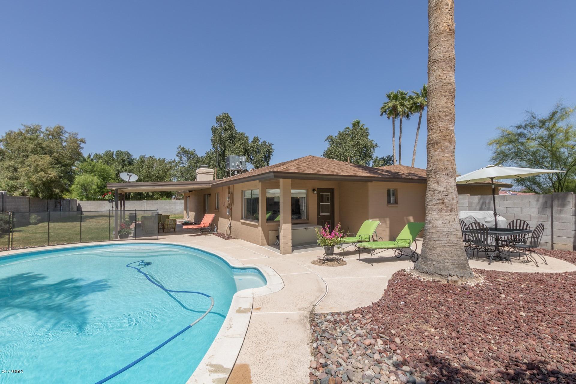 3717 East Yucca Street Phoenix, AZ 85028 - Photo 31 of 36 a outdoor view with a sitting space