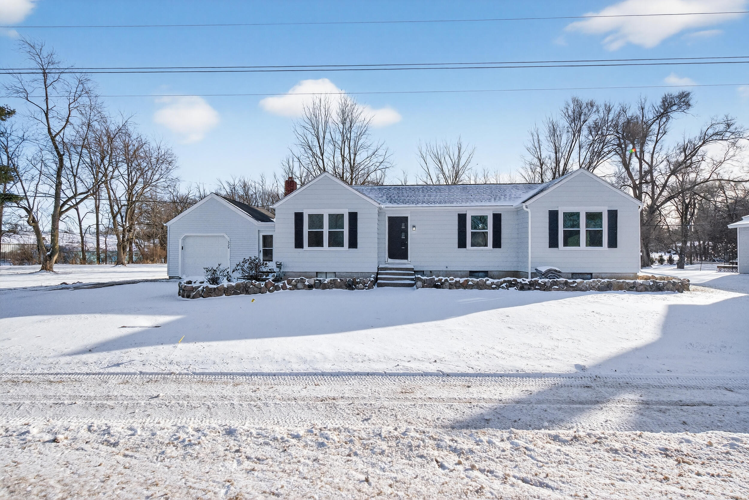 329 East Main Street Spring Arbor, MI 49283 - Photo 3 of 60 329 E Main St, Spring Arbor, MI 49283