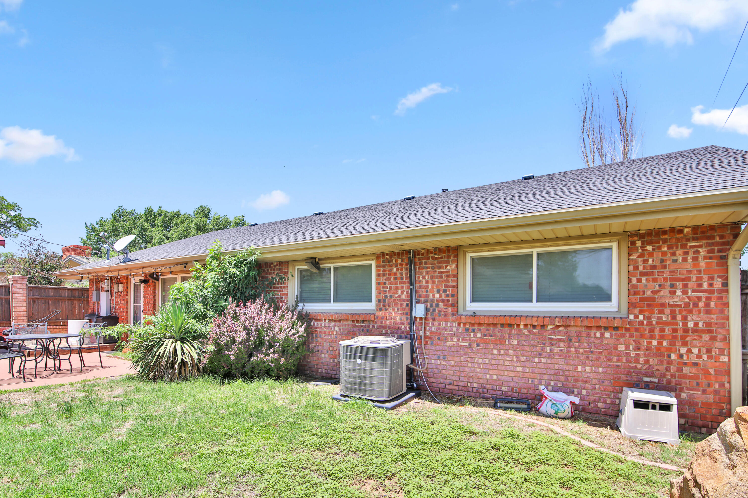 4401 28th Street Lubbock, TX 79410 - Photo 37 of 38 IMG_9895