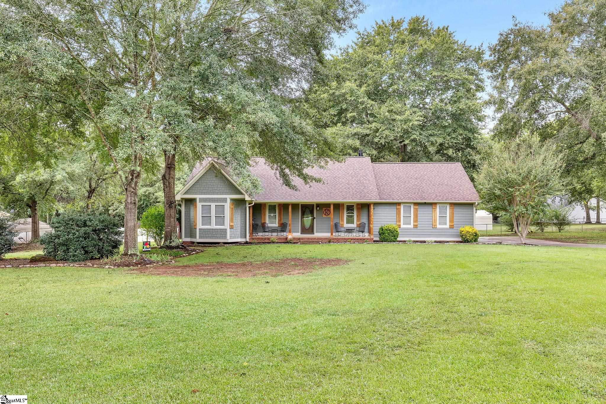 895 Hunter Road Fountain Inn, SC 29644 - Photo 1 of 26